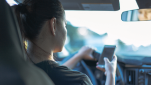 driving and texting leads to dangerous accidents