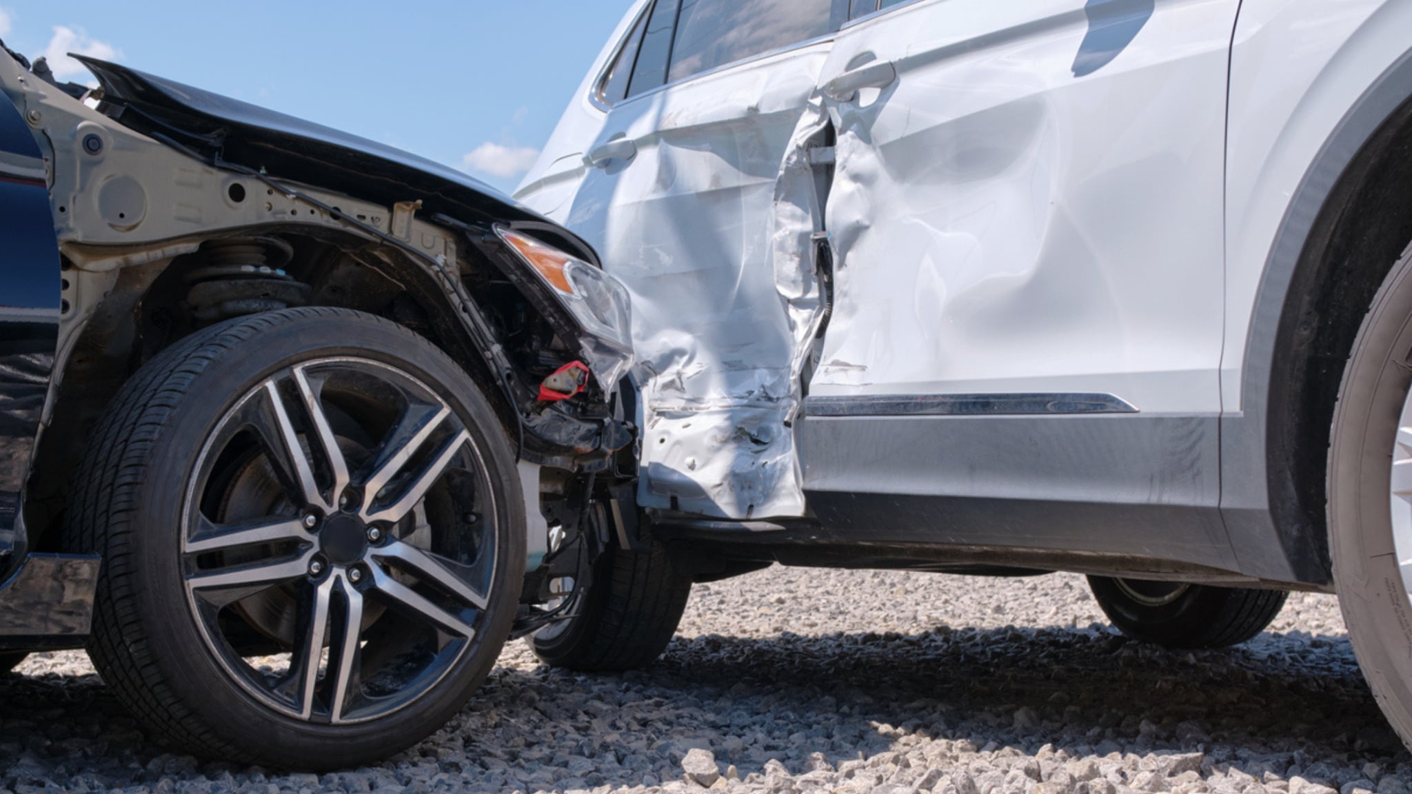 Fender Bender Dilemma: Should You Move Your Car After an Accident or Not?