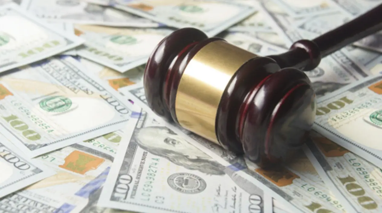 How to Maximize Your Personal Injury Lawsuit Award: Tips, Advice, and a Warning for Accident Victims.